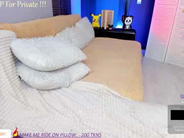 girl
        blush_mikki cam image #4074181