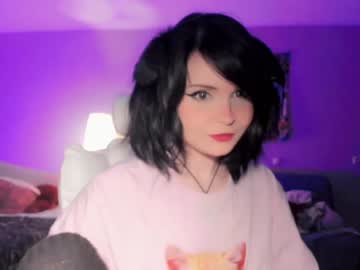 girl
        ronnie_neko cam image #5556490