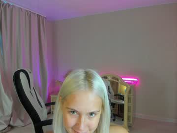 girl
        angel___s cam image #2251189