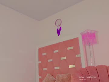 girl
        nicolle_mitchelle cam image #6029585