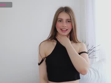 girl
        fluffy_angel cam image #4202505