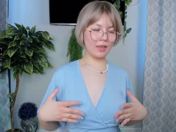 girl
        jettabayse cam image #3547847