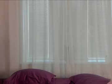 girl
        angelina_new cam image #2541791