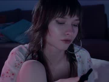 girl
        chaturbatable cam image #3875887