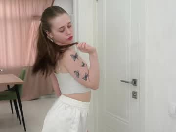 girl
        ottiliebirchfield cam image #6474660