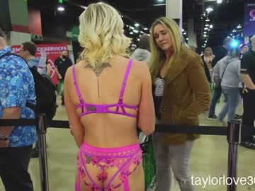 girl
        taylor_love_303 cam image #6542405