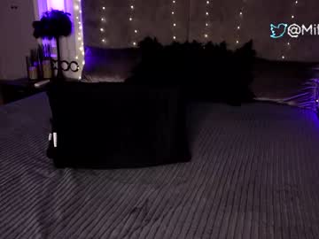 girl
        miladenver cam image #898624