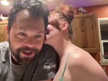 couple
        trublueyez3 cam image #3497345