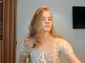 girl
        carolynsveronica cam image #2193071