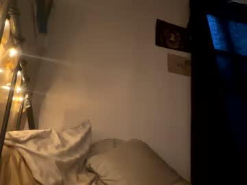 girl
        sapphire_honest cam image #2537004
