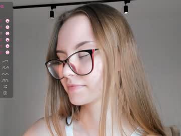 girl
        gemmacockayne cam image #4881535