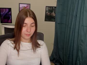 girl
        stacy_cy cam image #5367181
