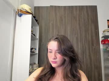 girl
        lindabluee cam image #6928558
