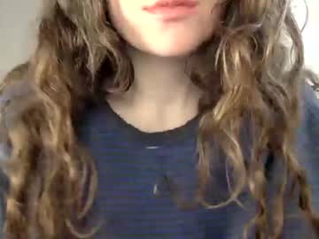 girl
        copperpearl cam image #3808329
