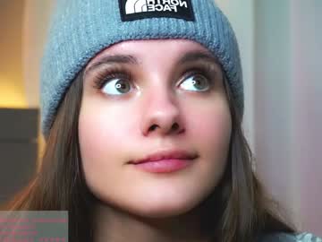 girl
        lorettadunnell cam image #5887693