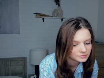 girl
        katy_best_ cam image #3758669
