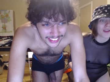 couple
        blue_eyed_lightskin cam image #272551