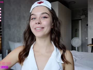 girl
        nika_lodge cam image #2042234
