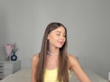 girl
        violetta_finch cam image #4195965