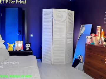 girl
        blush_mikki cam image #4586419