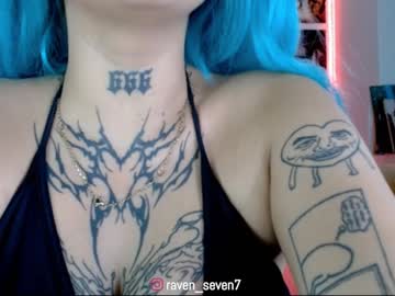 girl
        ravenseven7 cam image #5531638