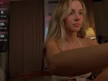 girl
        coy_tessa_ cam image #3276786