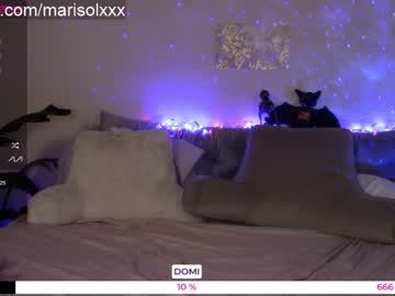 couple
        mari_and_jandro cam image #896383