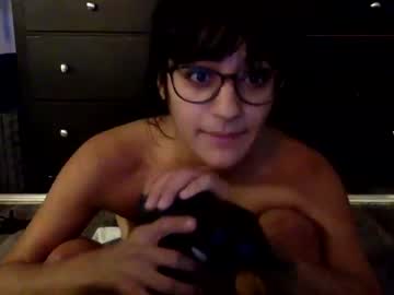 girl
        tinydee555 cam image #356752