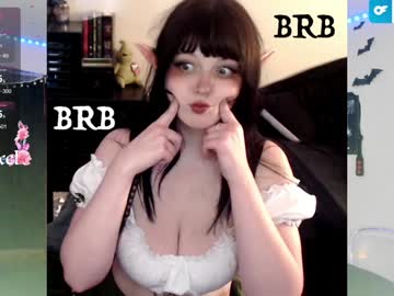 girl
        lilypixel cam image #4976417