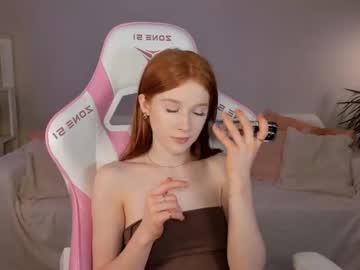 girl
        leahsthetics cam image #5028313
