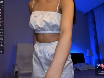 girl
        tin_zhi cam image #1574154