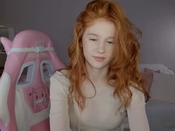 girl
        leahsthetics cam image #6996152