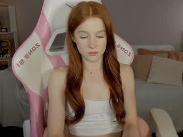 girl
        leahsthetics cam image #5653998