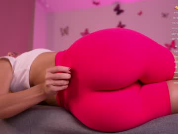 girl
        lil_eva cam image #2631387
