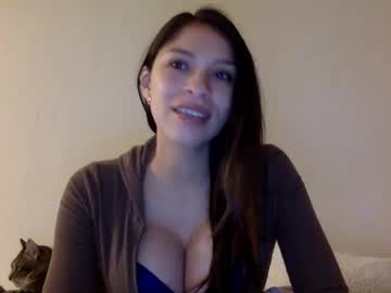 girl
        ilumaci cam image #4941545