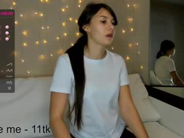 girl
        thelmascott cam image #446602