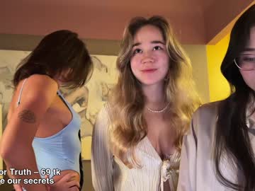 girl
        helensheaven cam image #5965477