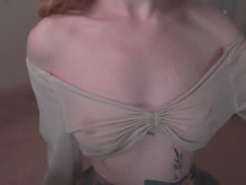 girl
        iara_mi cam image #5929612