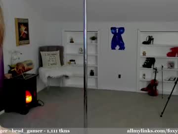 girl
        foxy_gamer cam image #862759