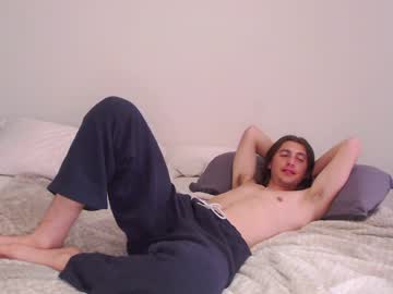 girl
        daisydeville cam image #1443952