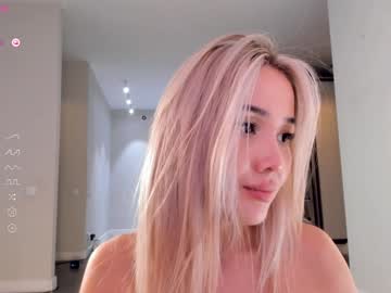 girl
        doseofhappiness cam image #5918829