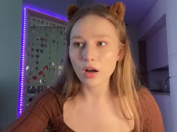 girl
        whoisalisa cam image #6703123