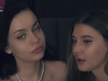 couple
        vivid_girls cam image #4698451