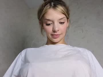 girl
        lesi_moonie cam image #4436922