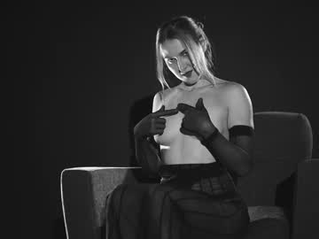 girl
        rocknrose cam image #4558641