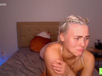girl
        susyjo cam image #1148571