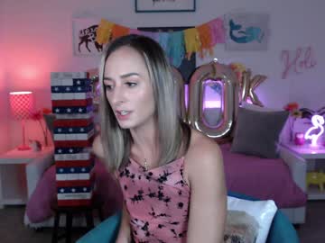 girl
        holihurricane cam image #6644509