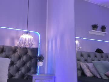 girl
        naomii_soto cam image #5312104