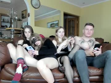 couple
        sid_n_nansy cam image #541622