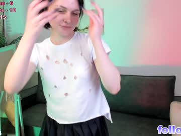 girl
        shine_vivi cam image #5266731